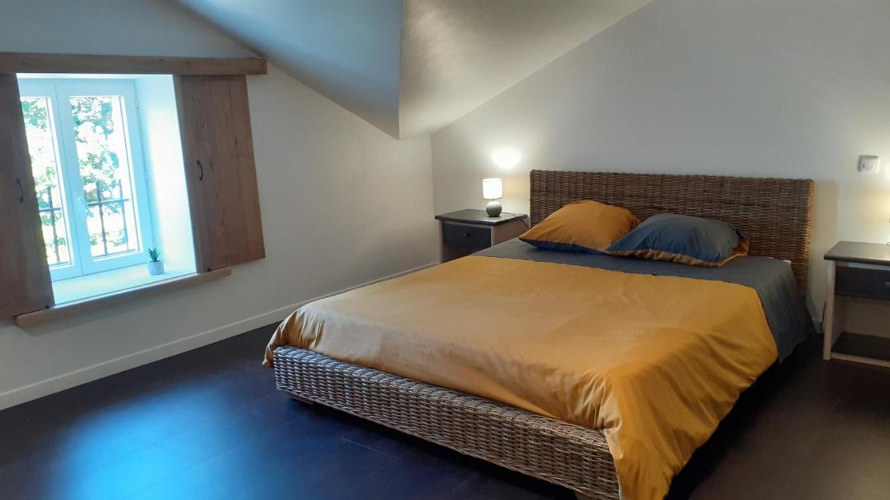 Grande Chambre D'Hote Les Chats-Pitres Bed & Breakfast La Rochette  Exterior photo